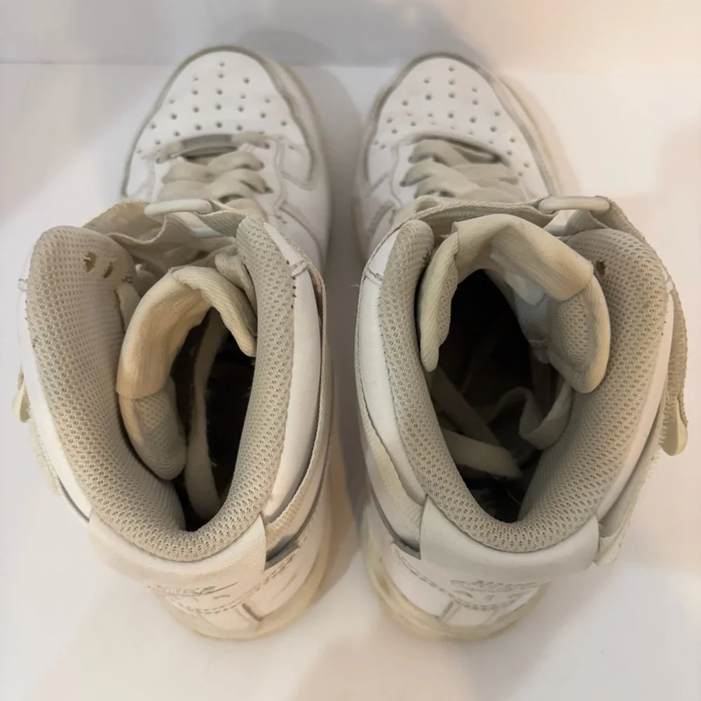 Nike Air Force 1 size 6.5